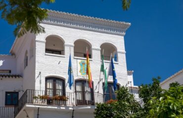 El Ayuntamiento amplía su flota de vehículos para los Servicios Municipales y la Policía Local