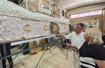 Avanzan los trabajos de restauración del trono de la Virgen de las Maravillas