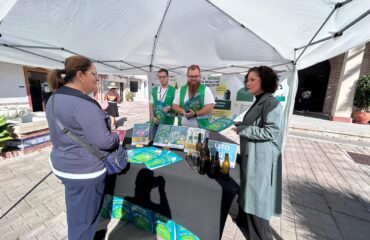 Nerja se suma a la campaña de sensibilización sobre el reciclaje de vidrio