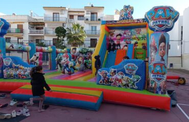 Nerja celebra un año más el Campamento Urbano de Navidad para niños y niñas de 3 a 16 años
