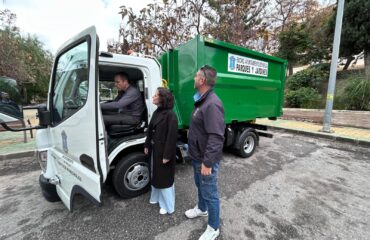 El Ayuntamiento refuerza la flota de Servicios Municipales con un nuevo vehículo