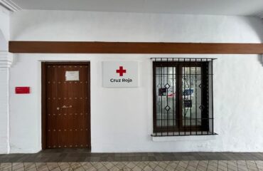 El Ayuntamiento apoya la inserción laboral destinando 12.000 euros a los proyectos de Cruz Roja Nerja