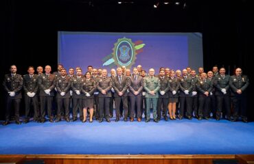 La Policía Local de Nerja clausura su 150 aniversario con la imposición del Escudo de Oro