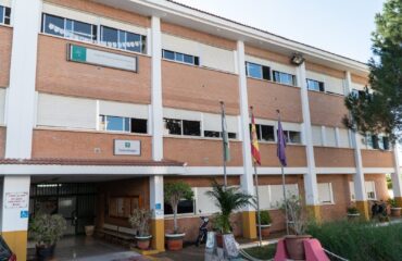 Ayuntamiento y AMPA dotan de ventiladores las aulas del Colegio Narixa