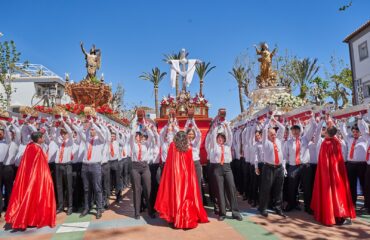 La Cofradía del Resucitado pone el broche de oro a la Semana Santa nerjeña