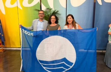 Nerja recibe sus cuatro Banderas Azules