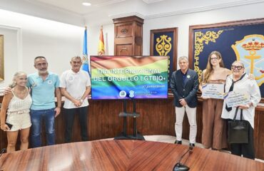 Nerja reafirma su compromiso con la igualdad y la diversidad con el acto institucional del Orgullo LGTBIQ+
