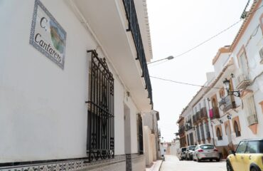 A licitación las obras de reurbanización de la calle Cantarero en Maro
